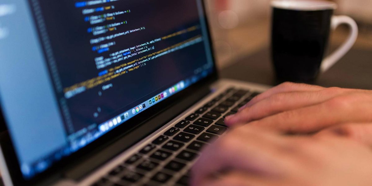 eset-programatori-romania.jpg - RevistaPolitica