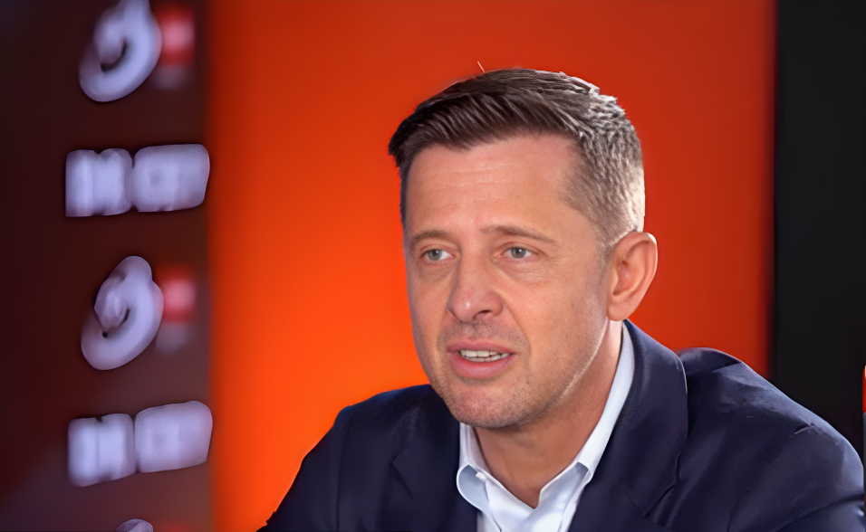 huberthumapnl-1.png - RevistaPolitica