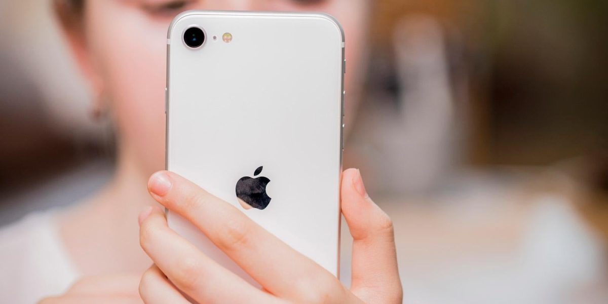 iphone-copil.jpg - RevistaPolitica