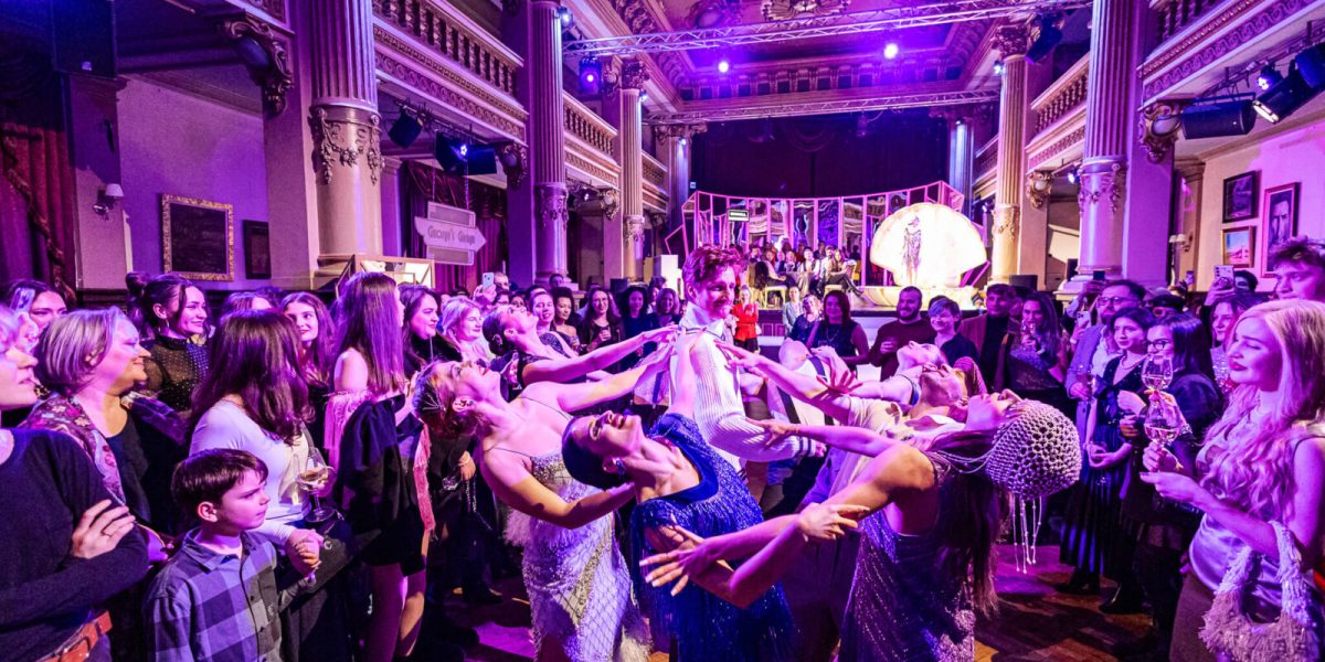 marele-gatsby-galerie-8-1600x1066-1.jpg - RevistaPolitica