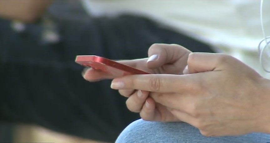 telefon.jpg - RevistaPolitica