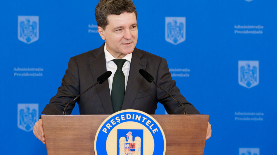 Președintele Nicușor Dan a convocat liderii partidelor parlamentare la consultări Președintele României, Nicușor Dan, a demarat o serie de consultări cu liderii principalelor partide parlamentare