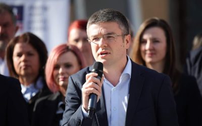 Ministrul Economiei anunță recuperarea unui imobil folosit ilegal timp de 18 ani Un imobil situat pe Șoseaua Olteniței, folosit timp de 18 ani fără ca statul să încaseze chirie, a revenit în proprietatea publică, a anunțat ministrul Economiei, Irineu Darău