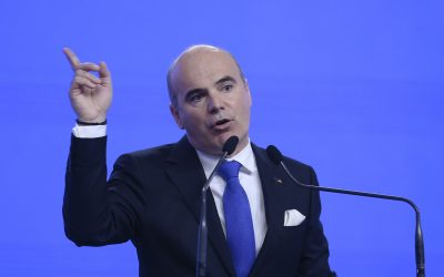 Tensiuni majore în PNL după retragerea sprijinului politic pentru premierul Bolojan Ședința de urgență a liderilor PNL de marți a fost scena unor discuții aprinse, pe fondul deciziei PSD de a retrage sprijinul politic pentru premierul Ilie Bolojan