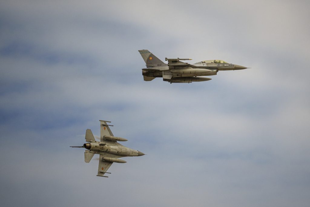 Ministerul Apărării Naționale (MApN) a raportat monitorizarea a numeroase ținte aeriene în apro…