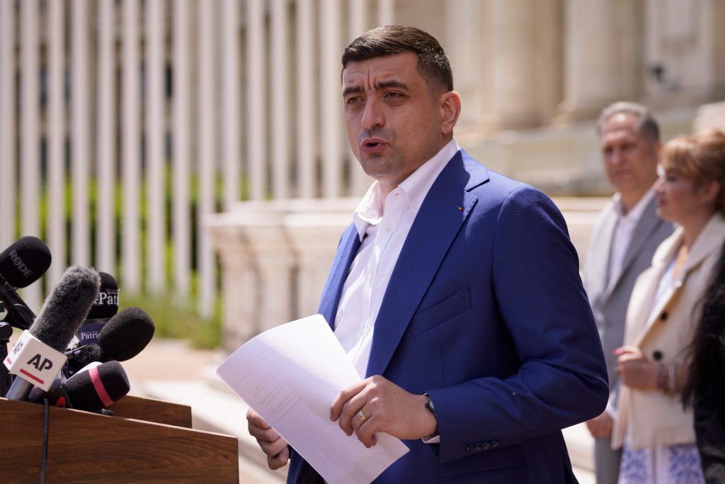 AUR consolidează prima poziție, PSD și USR, la egalitate pe locul doi