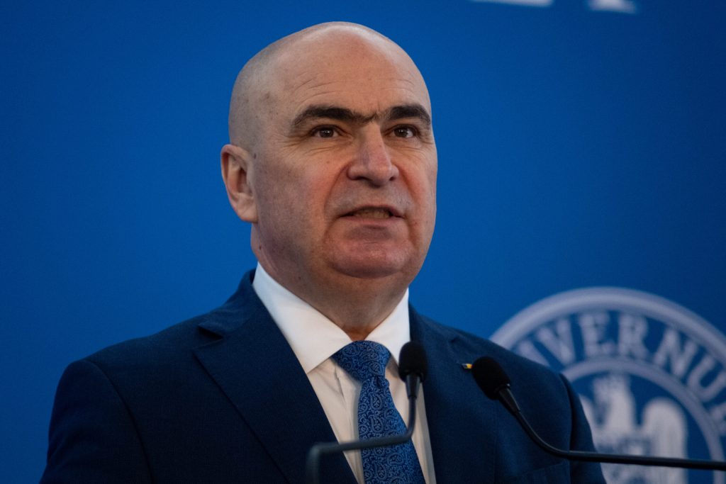 Bolojan răspunde acuzațiilor lui Grindeanu Premierul Ilie Bolojan a reacționat, marți seară, la criticile formulate de Sorin Grindeanu, care l-a acuzat că ar reprezenta o piedică în calea progresului României