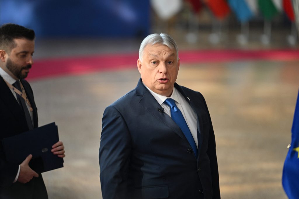 Viktor Orban acuză opoziția de complot cu două zile înainte de alegeri Prim-ministrul Ungariei, Viktor Orban, a lansat acuzații grave la adresa opoziției, cu doar două zile înainte de scrutinul parlamentar de duminică