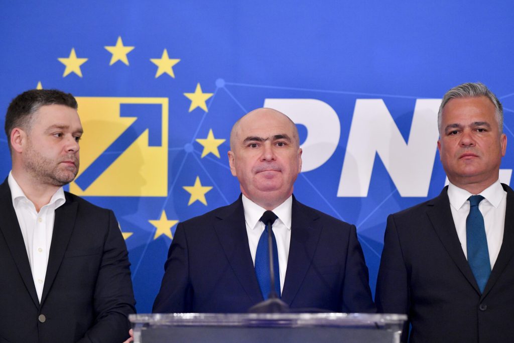 Premierul Ilie Bolojan, președintele Partidului Național Liberal, a anunțat marți că programul SAFE, un proiect crucial pentru apărarea națională și industria românească, ar trebui finalizat până la sfârșitul lunii mai