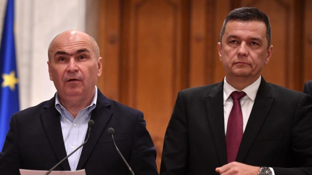 România, prinsă într-o triplă criză: politică, guvernamentală și constituțională România se confruntă cu o suprapunere de crize, care amenință să genereze instabilitate pe multiple planuri, potrivit analizelor politologului Cristian Pîrvulescu