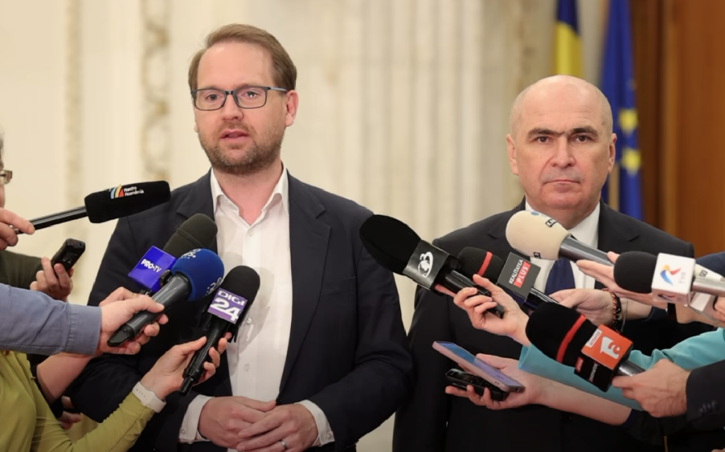 Dominic Fritz, liderul USR, a clarificat marți poziția partidului său în ceea ce privește o posibilă participare la guvernare, în contextul unor posibile remanieri sau schimbări de majoritate parlamentară