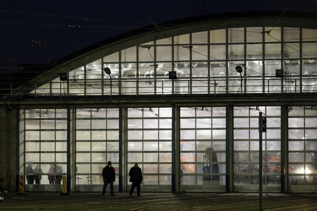 STB, săptămână de lucru redusă la 4 zile: Salarii mai mici pentru angajați de luni