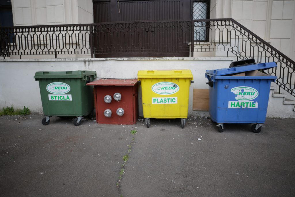 Noi taxe la gunoi în Sectorul 4: A patra scumpire în doi ani