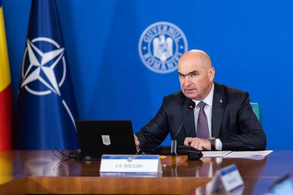 Premierul Ilie Bolojan a intrat în ofensivă pe rețelele de socializare, prezentând date economice pozitive, chiar înainte ca președintele Nicușor Dan să facă declarații la Cotroceni