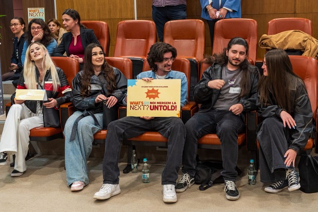 Reciclarea, vândută pe superstiții: Studenții din București inovează