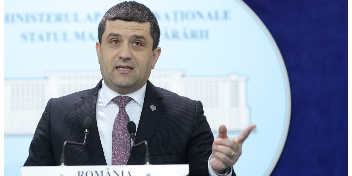 NWE5ZGE2ZjgxZGUzNzZjNjU1MzA1NDYwNzBmYzI.thumb_.jpg - RevistaPolitica