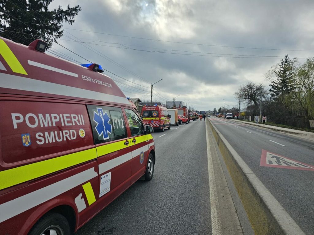Trafic Oprit pe A0, După Ce Un Tir a Acroșat Glisiera