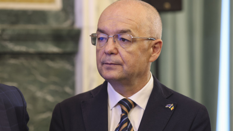 PNL schimbă foaia: Emil Boc recunoaște public ținta reală a liberalilor – electoratul USR Partidul Național Liberal (PNL) adoptă o abordare tot mai directă în relația cu Uniunea Salvați România (USR), semnalând o schimbare de strategie