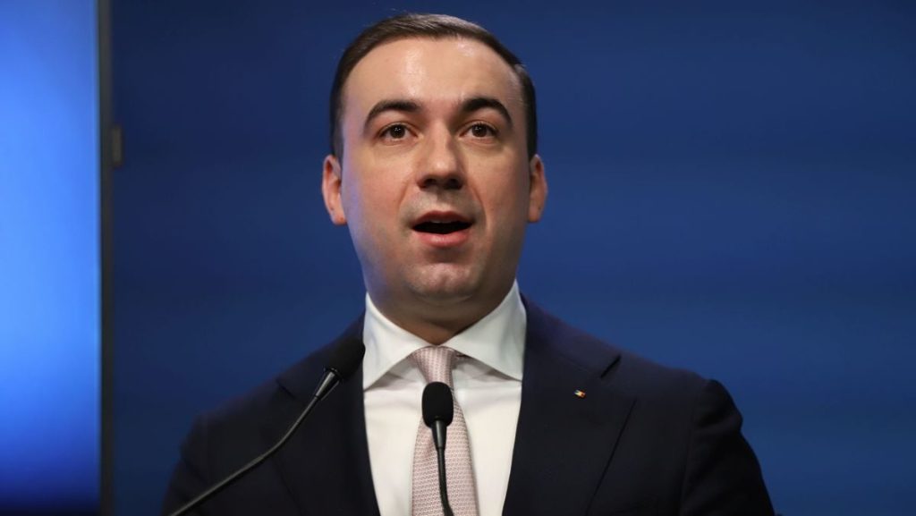 Radu Oprea și Bogdan Ivan, doi lideri PSD, au fost protagoniștii unui incident controversat la aeroportul din Timișoara, potrivit relatărilor unui martor ocular