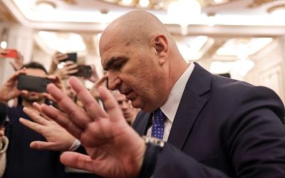 Premierul Ilie Bolojan se pregătește de o confruntare majoră cu Partidul Social Democrat (PSD), după ce social-democrații vor retrage luni miniștrii din Guvern