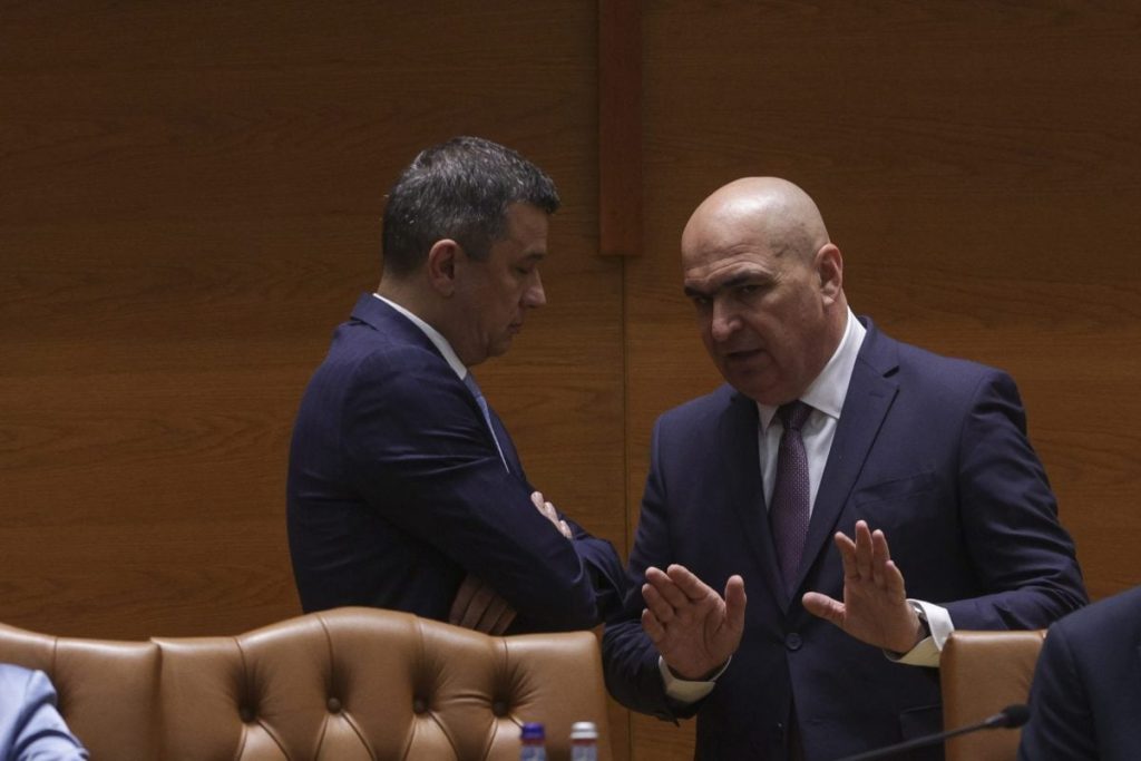 PSD decide astăzi soarta premierului Ilie Bolojan; negocieri cu AUR, luate în calcul Partidul Social Democrat (PSD) va decide astăzi, 20 aprilie 2026, dacă îi va retrage sprijinul politic premierului Ilie Bolojan