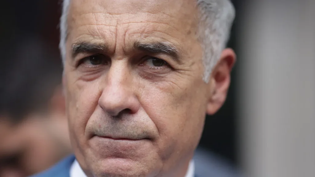 Călin Georgescu, fost candidat la alegerile prezidențiale, a propus un guvern de „reconciliere națională” format din PSD, AUR și PNL, în contextul actualei crize, potrivit unei intervenții la un post de televiziune