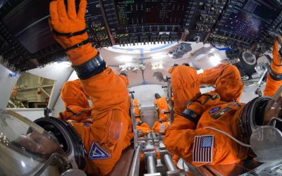 Capsula Orion se pregătește de reintrare pe Pământ, o fază critică a misiunii Artemis II, ce va pune la încercare scutul termic al navei spațiale