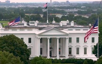 Casa Albă avertizează angajații împotriva utilizării informațiilor confidențiale pentru speculații pe piețele de predicții Administrația de la Washington a emis un avertisment clar pentru angajații săi, interzicând utilizarea informațiilor guvernamentale nepublice pentru a face pariuri pe piețele de predicții online