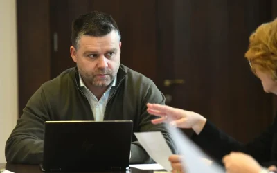 Prim-vicepreședintele Partidului Național Liberal (PNL), Ciprian Ciucu, a anunțat că formațiunea sa nu va negocia cu Alianța pentru Unirea Românilor (AUR) pentru constituirea unei noi guvernări