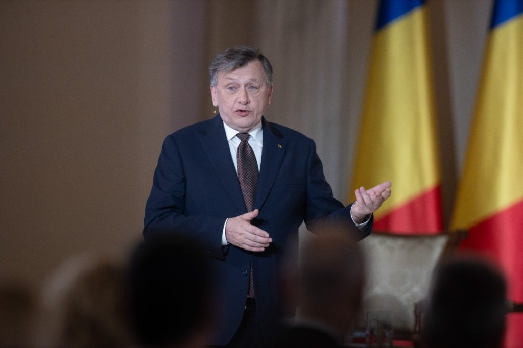 Crin Antonescu a comentat posibilitatea ca Ilie Bolojan să se alăture REPER Fostul lider al Partidului Național Liberal, Crin Antonescu, a discutat public despre zvonurile privind o posibilă trecere a lui Ilie Bolojan la partidul REPER