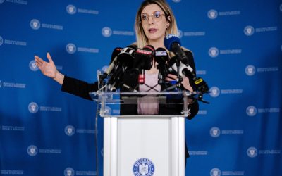Diana Buzoianu, ministrul Mediului, a dezvăluit, în cadrul unei emisiuni televizate, cu cine se consultă atunci când trebuie să ia decizii importante, atât în viața personală, cât și în cea profesională