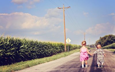 Nu e foarte populară la noi, dar tot mai multe țări o promovează („o țin”, dacă vreți) tot mai des, ca pe o ocazie frumoasă de a-ți aduce aminte că „sângele apă nu se face”, că relațiile dintre frați sunt pe viață