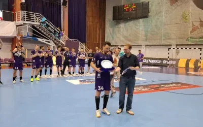 Momente tensionate au marcat finala Cupei României la handbal, unde SCM Politehnica Timișoara a fost învinsă de Dinamo București, scor 29-27