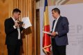 PSD vrea un premier competent și cu empatie, exclude colaborarea cu AUR Sorin Grindeanu a anunțat că Partidul Social Democrat (PSD) își dorește un prim-ministru care să întrunească anumite calități, dar a exclus categoric o colaborare guvernamentală cu Alianța pentru Unirea Românilor (AUR)