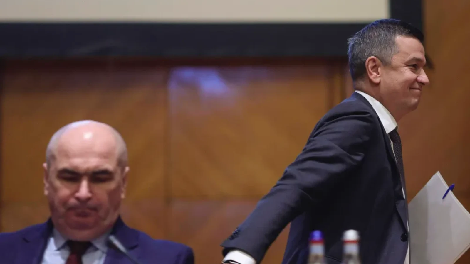 Liderii PSD se vor reuni miercuri, într-o ședință crucială, pentru a decide viitorul prim-ministrului Ilie Bolojan