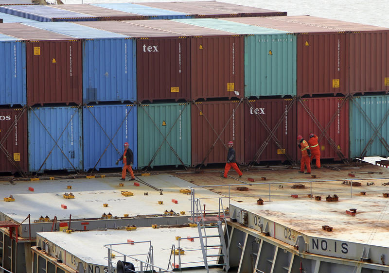 Deficit URIAȘ: Ce a adus Europa din China anul trecut și cât a costat!