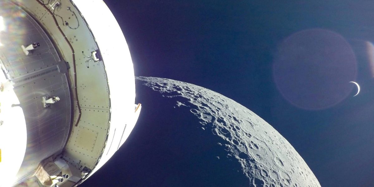 imagine-luna-caracter-ilustrativ.jpeg - RevistaPolitica