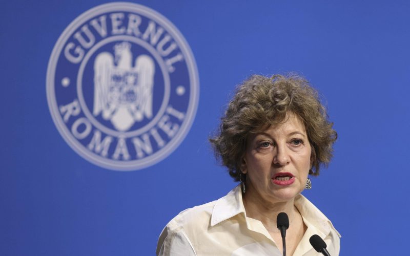 Vicepremierul Oana Gheorghiu acuză o opoziție politică concertată menită să blocheze listarea companiilor de stat la bursă, un angajament asumat prin Programul de Guvernare și Planul Național de Redresare și Reziliență (PNRR)