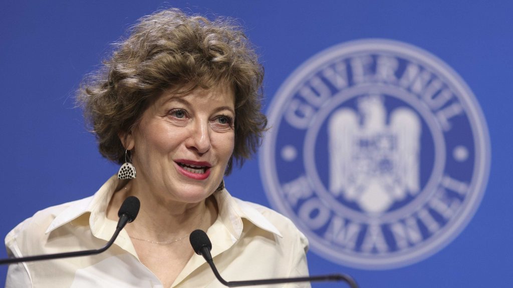 Oana Gheorghiu, vicepremier, a prezentat duminică, într-o intervenție publică, situația dramatică a companiei de stat Petrotrans SA, descrisă drept o entitate care „a murit de trei ori” în ultimele decenii