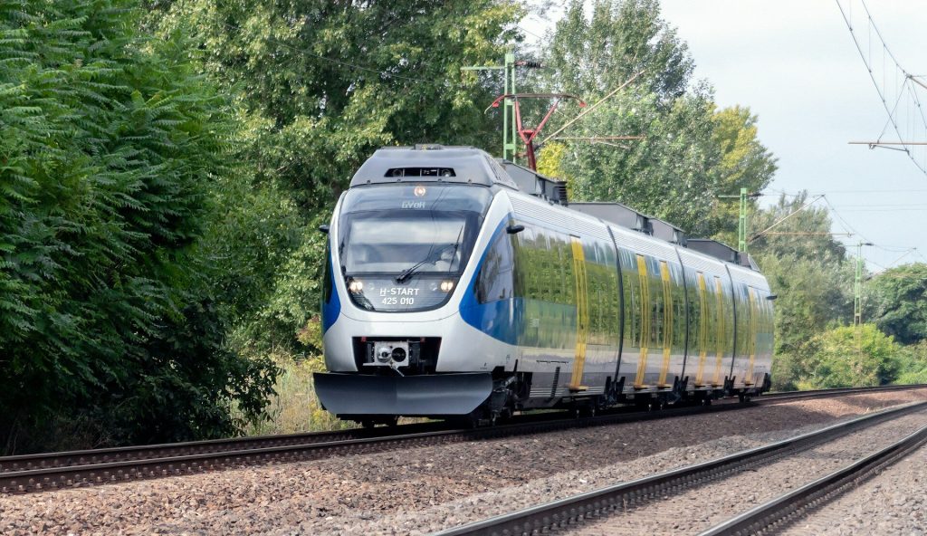 Trenuri pe hidrogen: București – Otopeni și Pitești, contractul, după licitații anulate