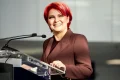 Primarul Craiovei, Lia Olguța Vasilescu, a anunțat că social-democrații vor renunța la toate funcțiile obținute prin coaliție, ca urmare a deciziei de retragere a sprijinului politic pentru premierul Ilie Bolojan