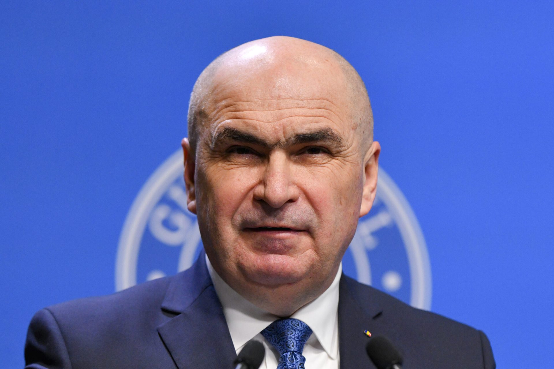 Bolojan explică măsurile Guvernului privind criza combustibililor: “Acționăm în limita posibili…