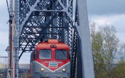 Locomotiva românească de ecartament normal a trecut Prutul în Republica Moldova