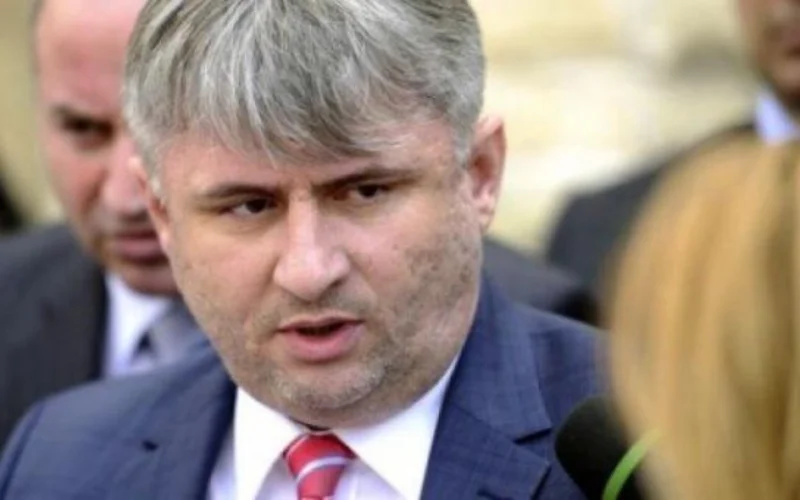 Dragoș Titea, vicepreședintele PSD Maramureș și fost secretar de stat în Ministerul Transporturilor, a declarat că Partidul Social Democrat trebuie să își asume greșelile din ultimii ani și să recâștige electoratul pierdut