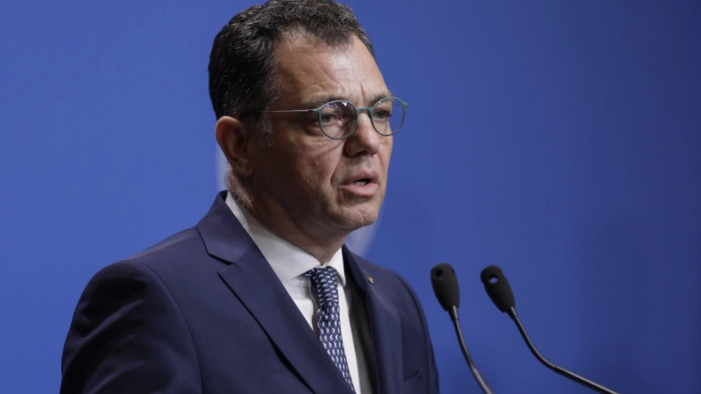 Radu Oprea, secretarul general al Guvernului, a criticat dur documentul privind posibila listare la bursă a unor companii de stat