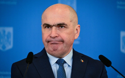 Economia românească se confruntă cu o deteriorare rapidă, cu semnale clare de încetinire și riscuri crescute de recesiune, pe fondul unor măsuri fiscale și bugetare ce au afectat consumul și investițiile