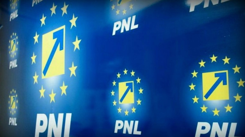 Președintele PNL, Ilie Bolojan, a convocat pentru marți, la București, liderii filialelor din teritoriu, în contextul anticipat al retragerii sprijinului politic al PSD pentru premier