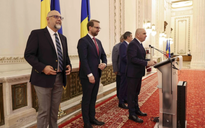Premierul Ilie Bolojan se va întâlni marți după-amiază cu liderii USR și UDMR, în contextul discuțiilor tensionate generate de retragerea sprijinului politic al PSD