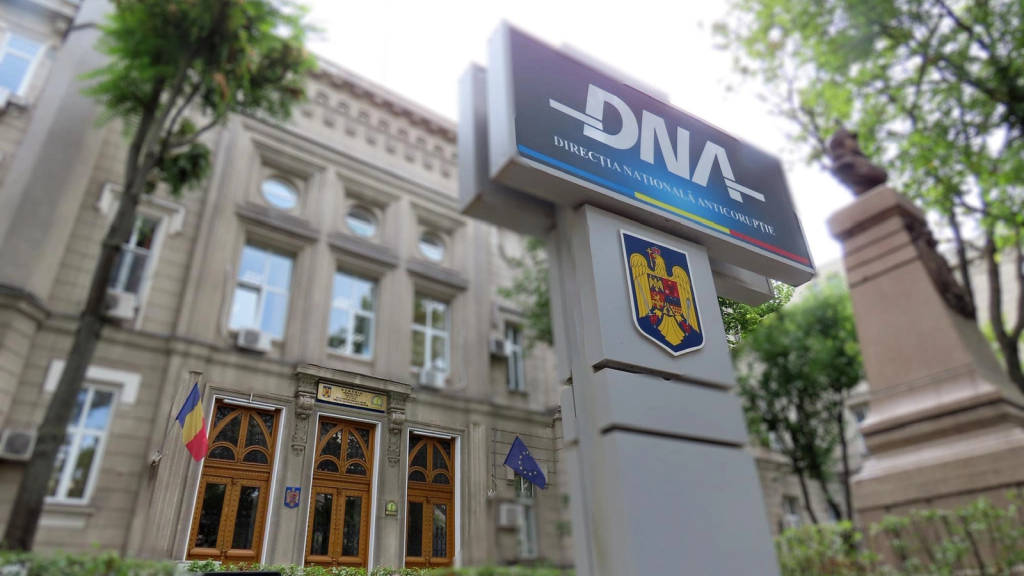 Procurorii Direcției Naționale Anticorupție (DNA) au efectuat miercuri dimineață percheziții la domiciliul președintelui Consiliului Județean Bistrița-Năsăud, Radu Moldovan, și la sediul instituției