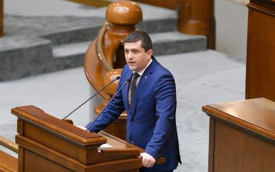 București – Radu Miruță, Ministrul Apărării Naționale, a cerut convocarea Parlamentului pentru a discuta despre achizițiile de echipamente militare și armament prin mecanismul SAFE